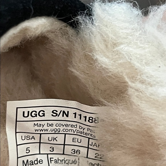 NWT Ugg Ainsley Scalloped Slippers - Picture 7 of 8